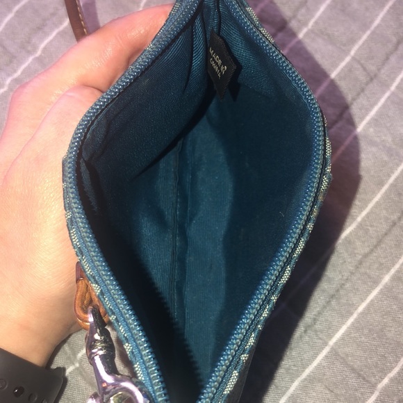 Wristlet - Picture 3 of 3